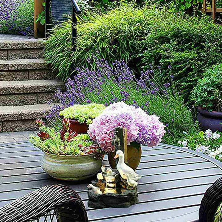 Fontanna Rodzina Kaczek QuackHaven - Dekoracyjna i Relaksująca Ozdoba do Ogrodu - Lekka i Idealna na Zewnątrz