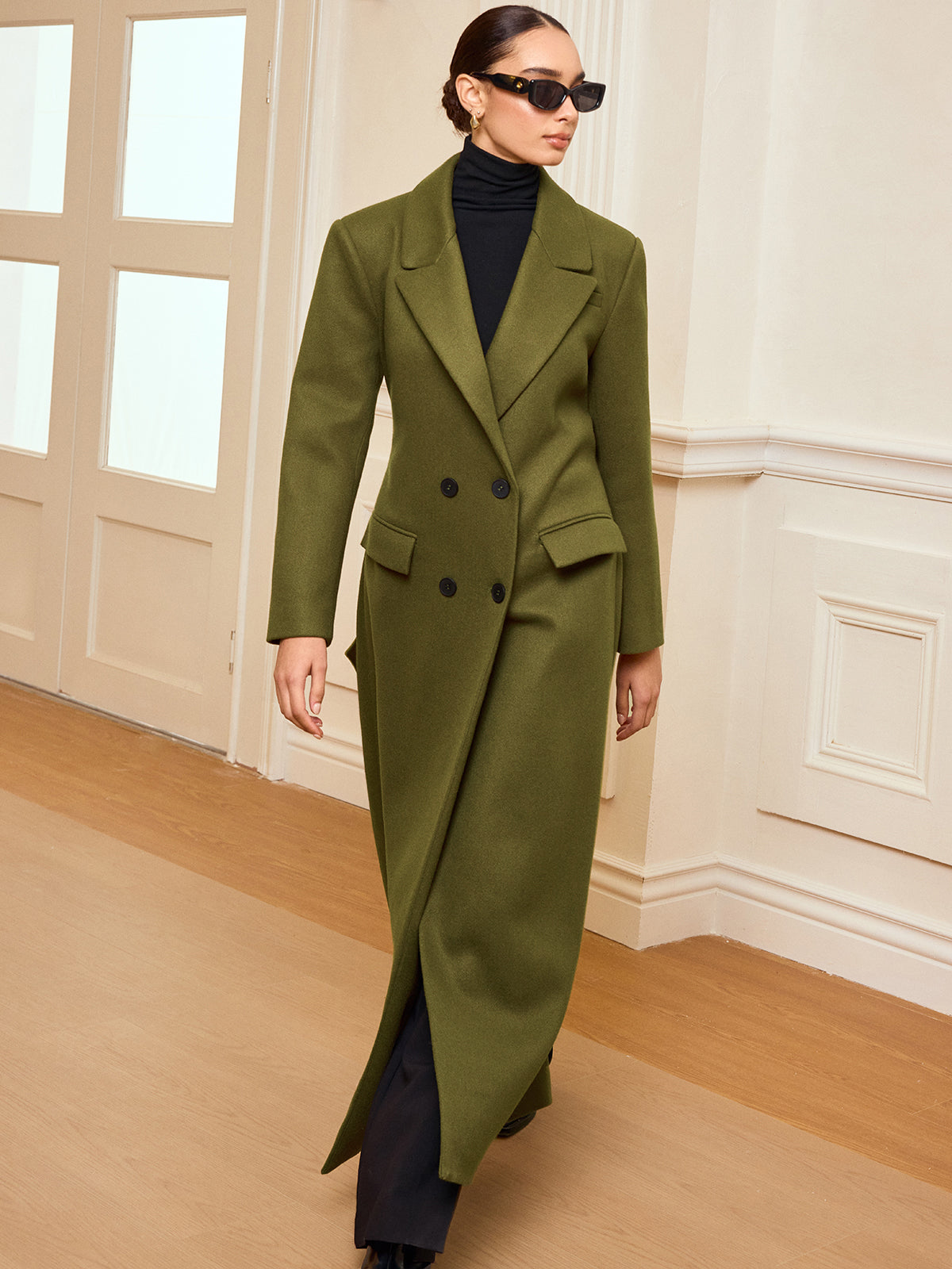 Guinevere | Długi płaszcz z podwójnym zapięciem i paskiem w talii