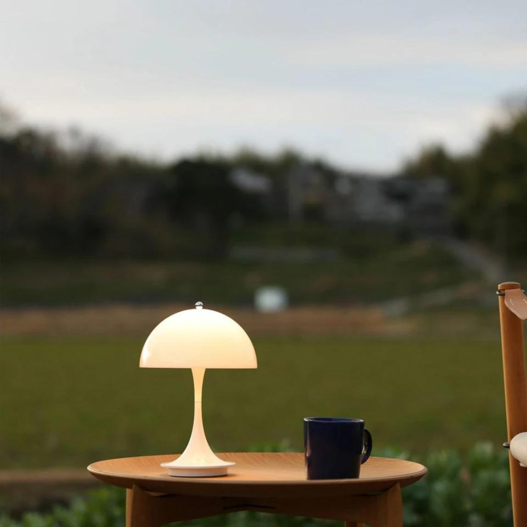 EclatéAura - Zachwycająca Lampa Stołowa z Zasilaniem Akumulatorowym