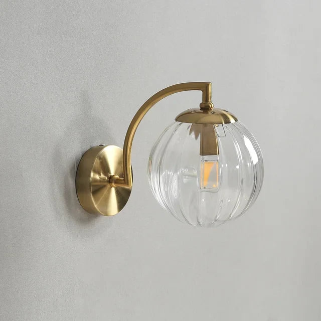 Nowoczesna lampa ścienna ze szkła w luksusowym stylu – CrystalGlow