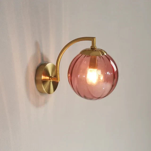 Nowoczesna lampa ścienna ze szkła w luksusowym stylu – CrystalGlow