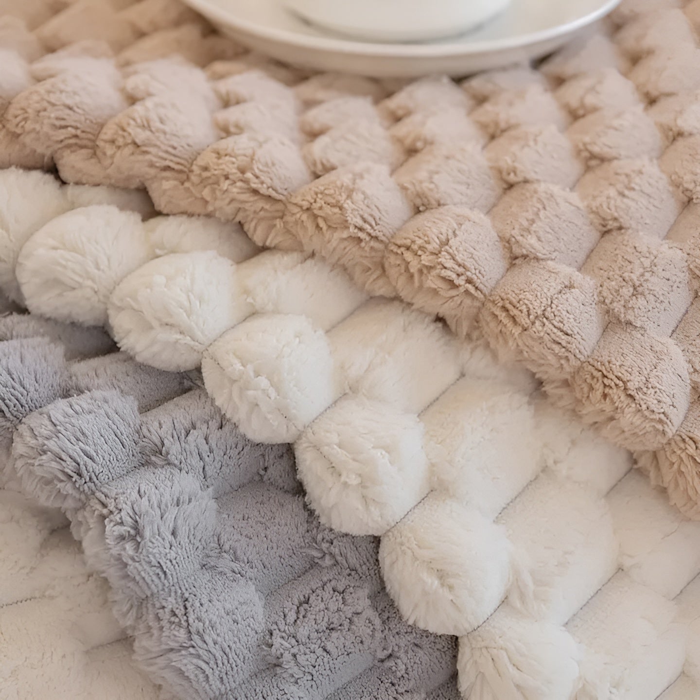 Elegancki welurowy pokrowiec na sofę – VeluLuxe
