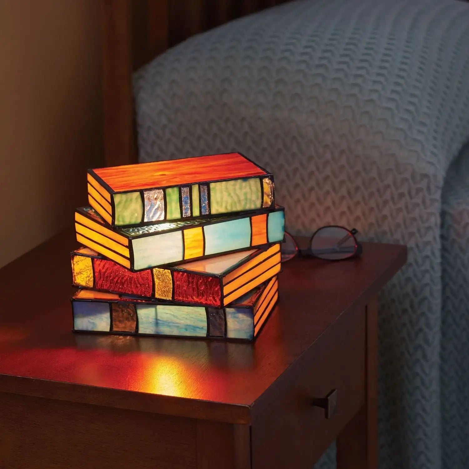 Kolorowa Lampa Książkowa – IllumiBook w Stylu Artystycznym