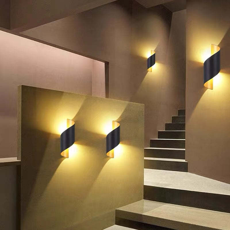 Nowoczesna lampa ścienna LED w kształcie spirali - TwistLight