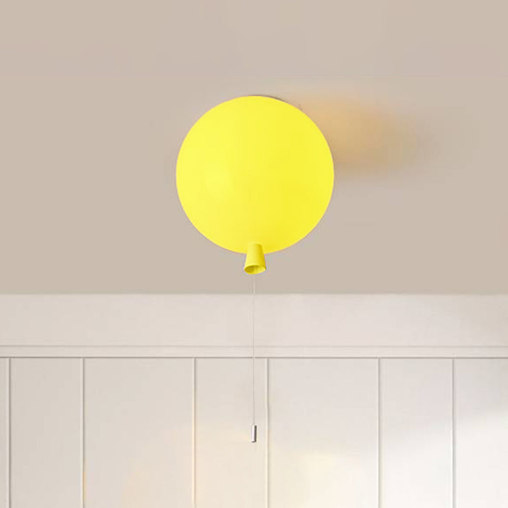 Nowoczesna kompaktowa lampa sufitowa LED w kształcie balonu – AuraLite