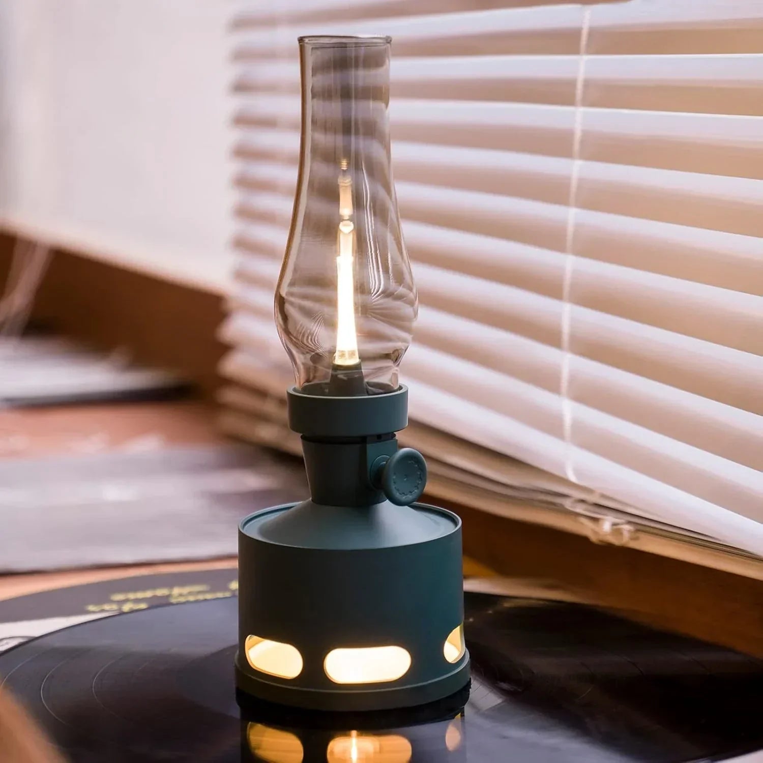 Ładowana Lampa LED w Stylu Vintage - LumaLantern