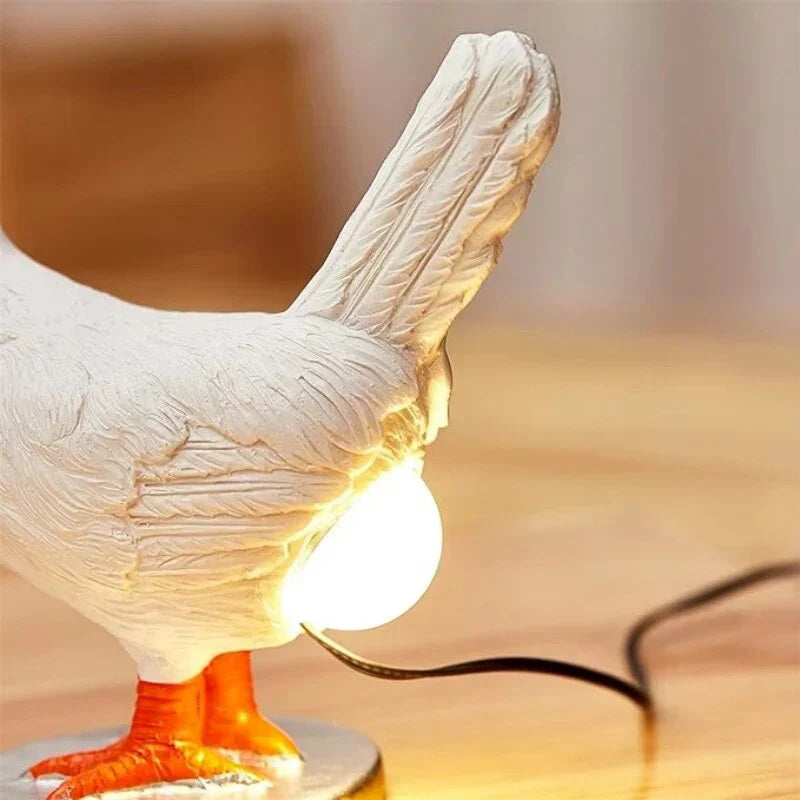 Śmieszna lampa stołowa w kształcie kurczaka - ChickLite