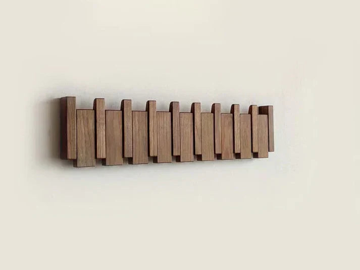 MelodyRack | Drewniana garderoba inspirowana fortepianem