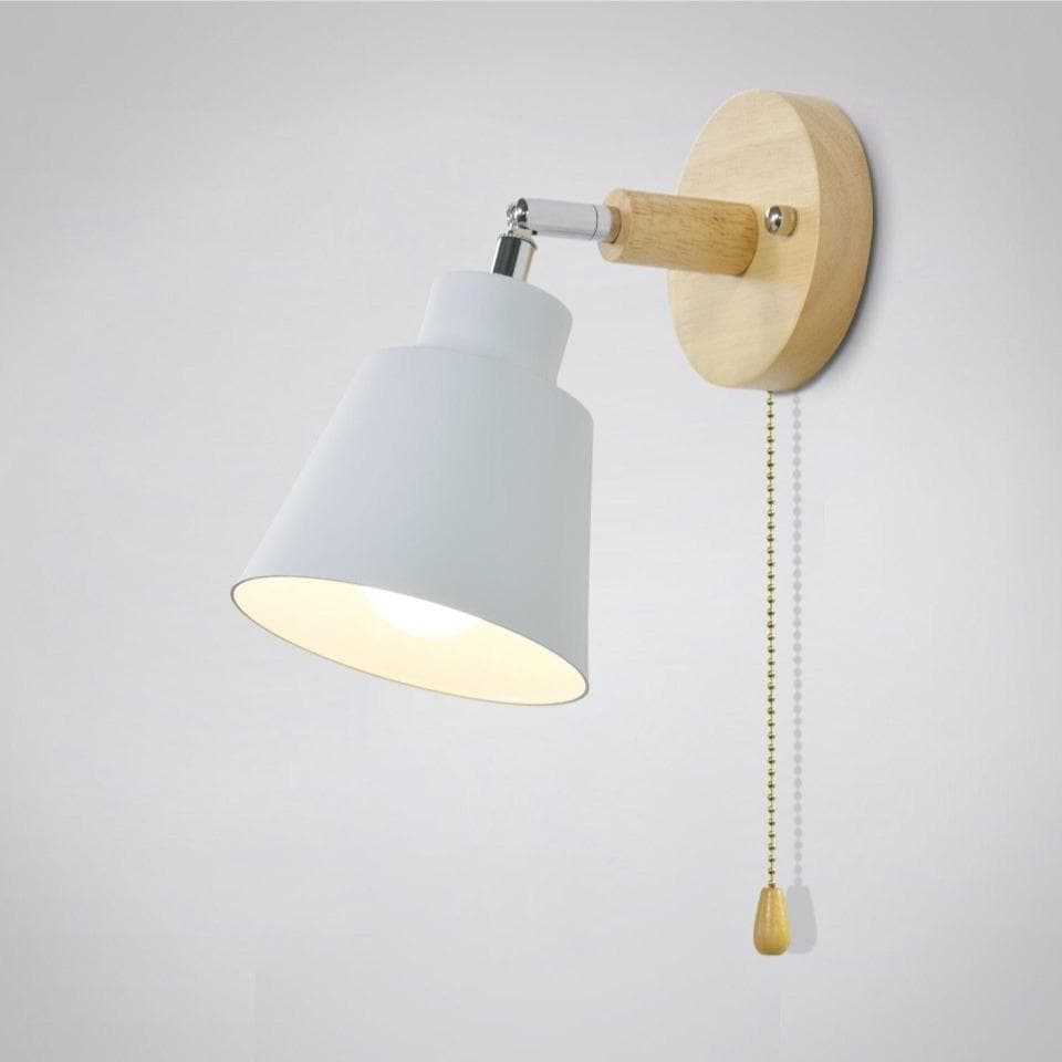 Ścienna lampa z włącznikiem na sznurku - TwistGlow