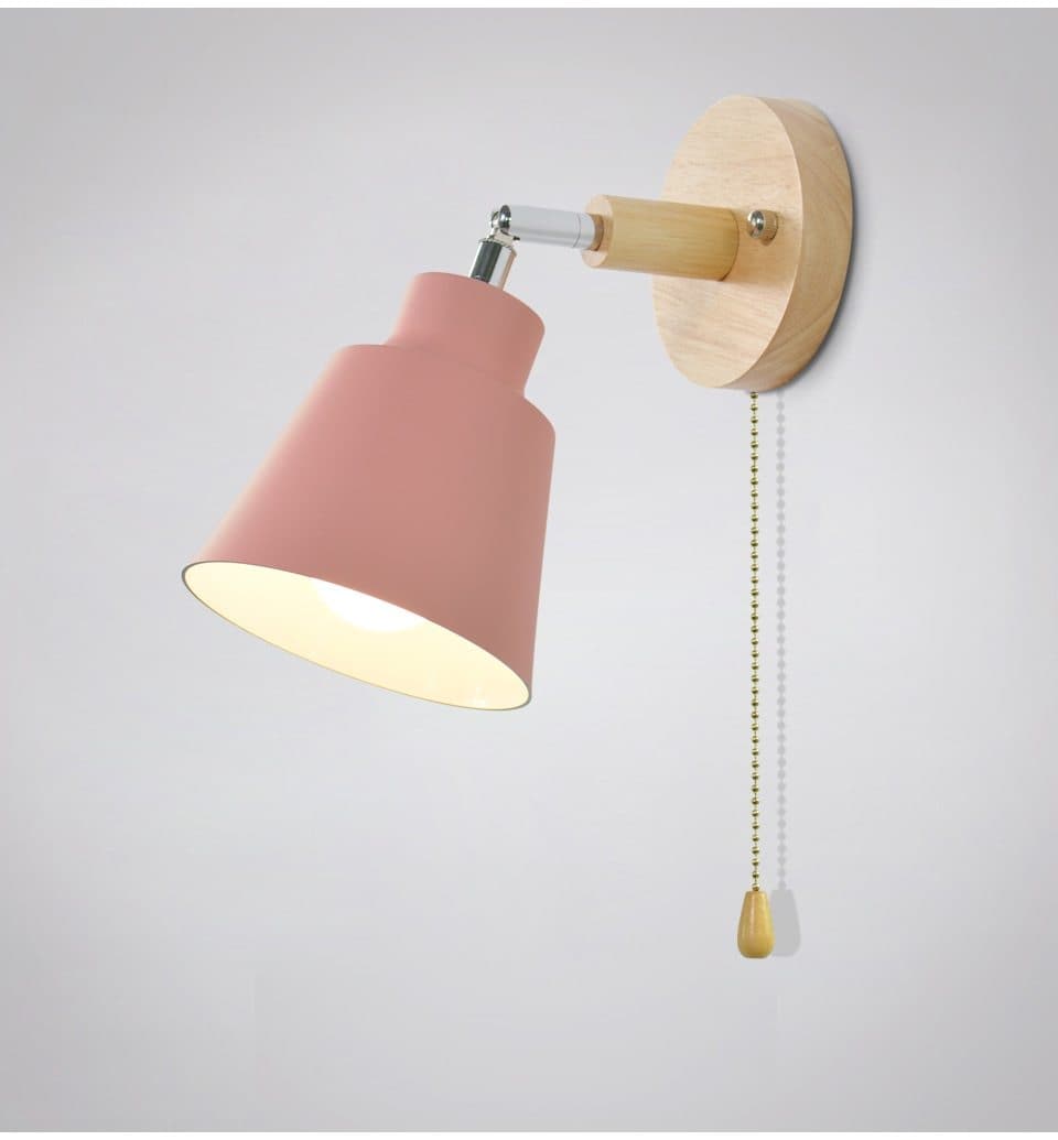 Ścienna lampa z włącznikiem na sznurku - TwistGlow