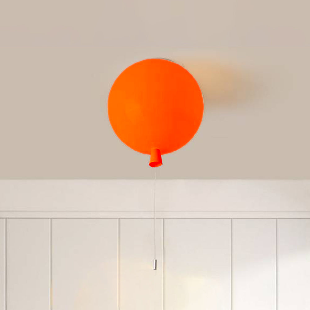 Nowoczesna kompaktowa lampa sufitowa LED w kształcie balonu – AuraLite