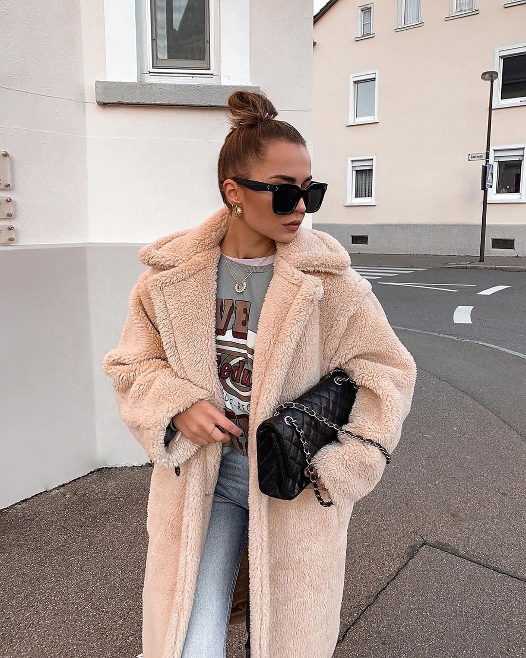 Płaszcz Sofii z Pluszu w Rozmiarze Oversize