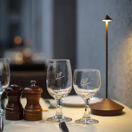 Bezprzewodowa lampa LED na stół | ClarityGlow