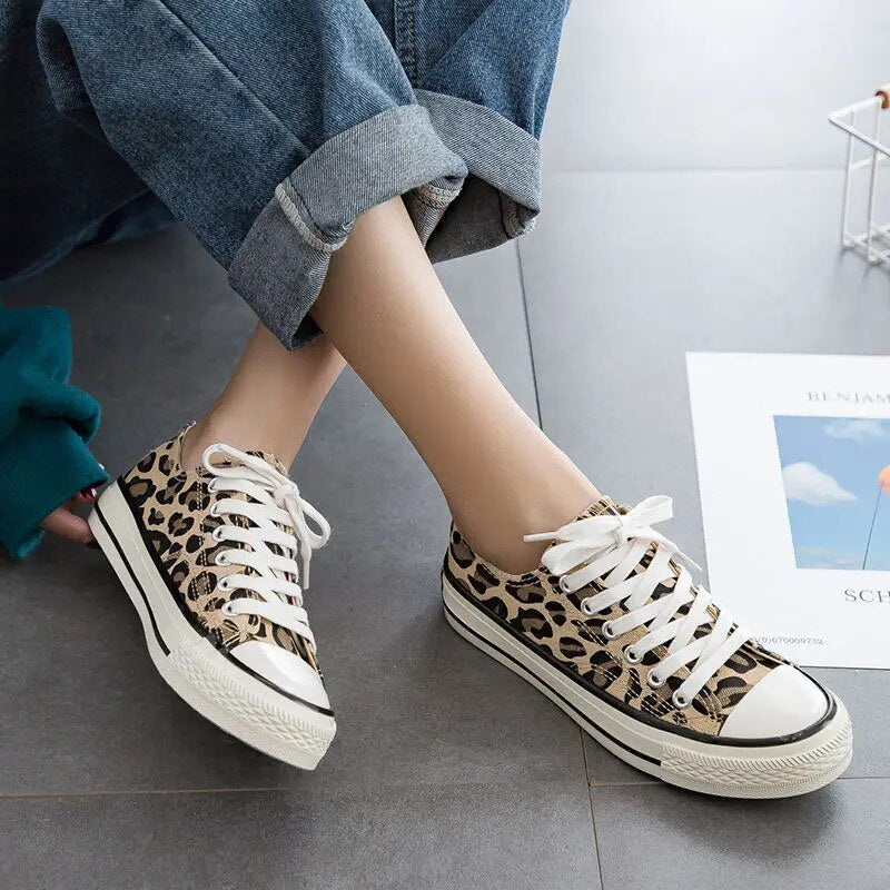 Luna | Eleganckie buty sportowe w panterkę
