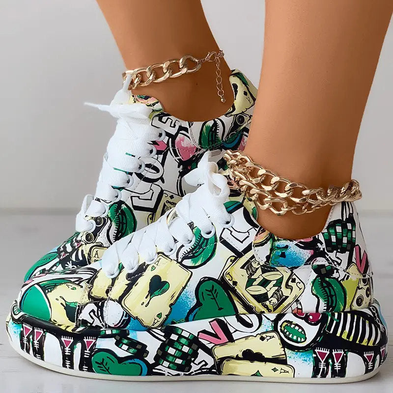 Mila | Kobiece Sneakersy w Stylu Graffiti