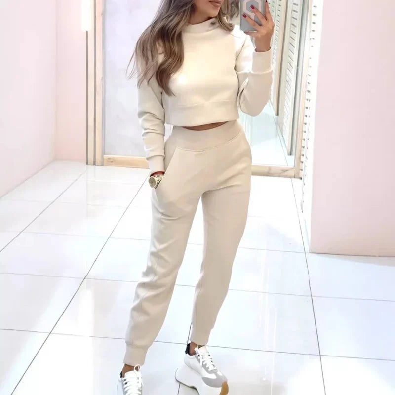 Stylowy Damski Dwu-częściowy Dres z Krótkim Swetrem