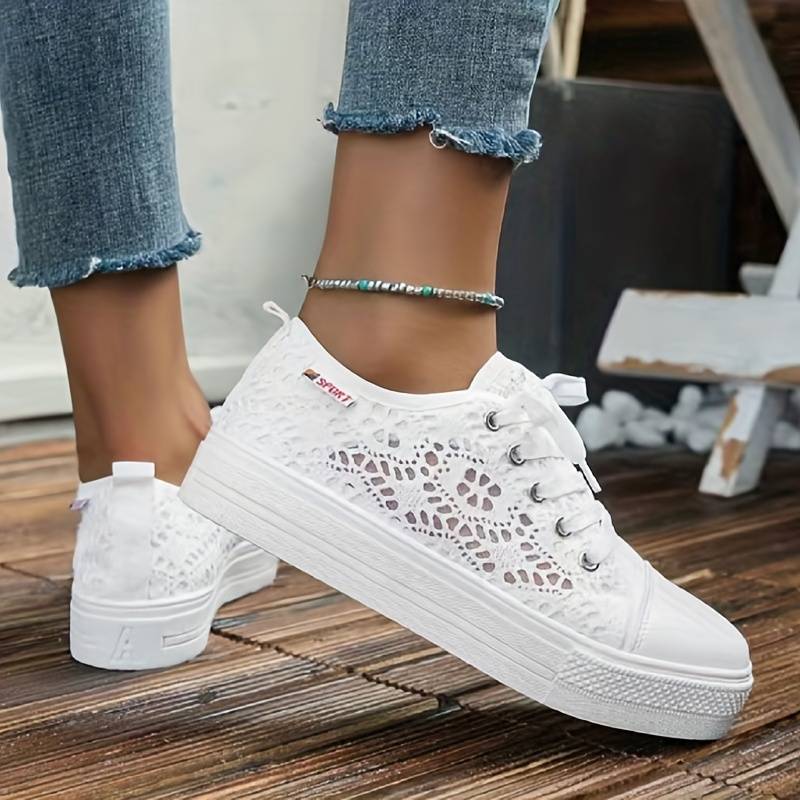 LOUISE | Eleganckie i przewiewne koronkowe sneakersy