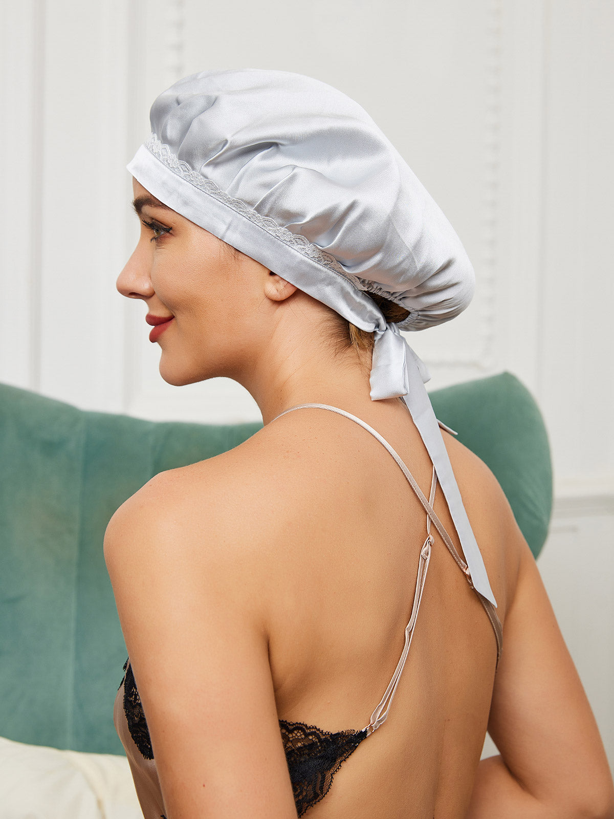 OpalSilk - Jedwabna Czapka do Snu z Koronkowymi Detalami i Wstążkami
