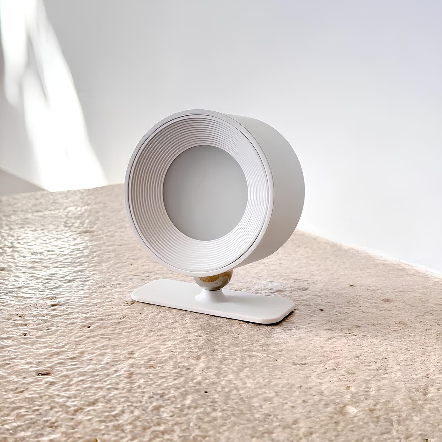 Bezprzewodowa lampa ścienna z funkcją ładowania - LumoFlex