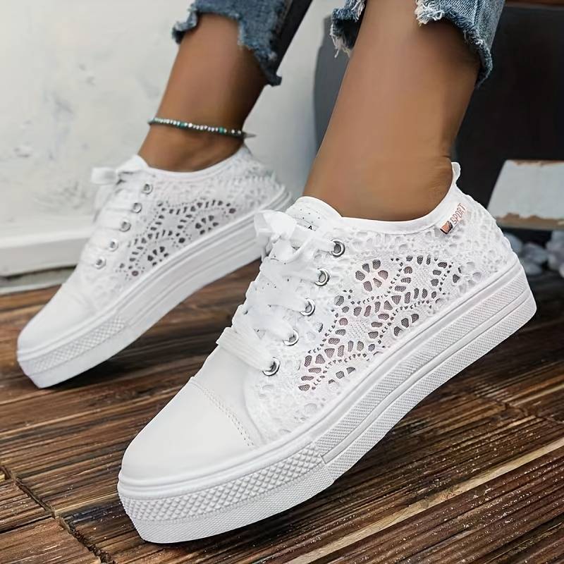 LOUISE | Eleganckie i przewiewne koronkowe sneakersy