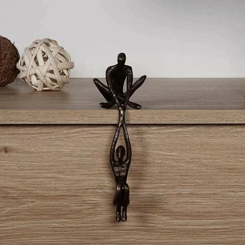 Elegancja miłości i siły w każdej figurce!