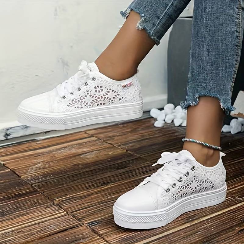 LOUISE | Eleganckie i przewiewne koronkowe sneakersy