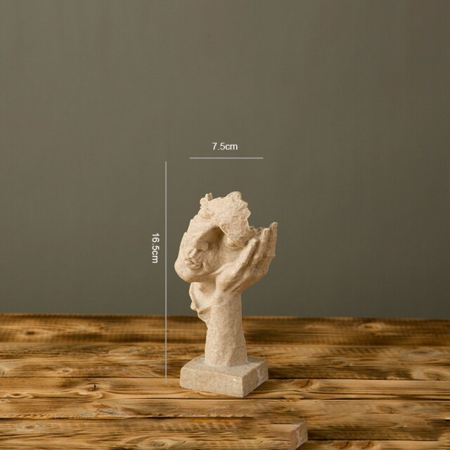 Trzy mądre małpki – rzeźba z głębokim przesłaniem