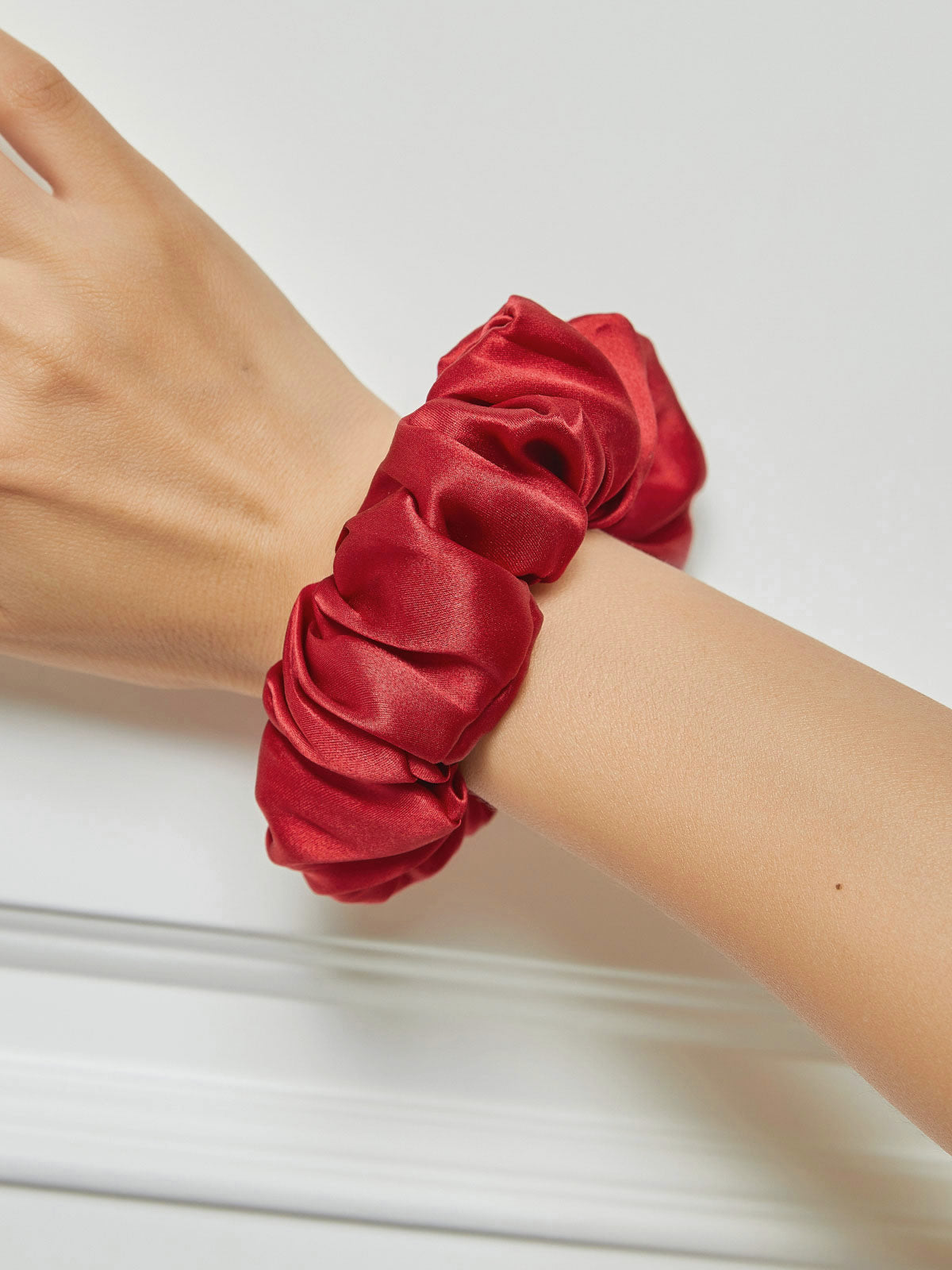 VelvetSilk - Jedwabne gumki do włosów w odcieniu Midnight (3,5 cm)