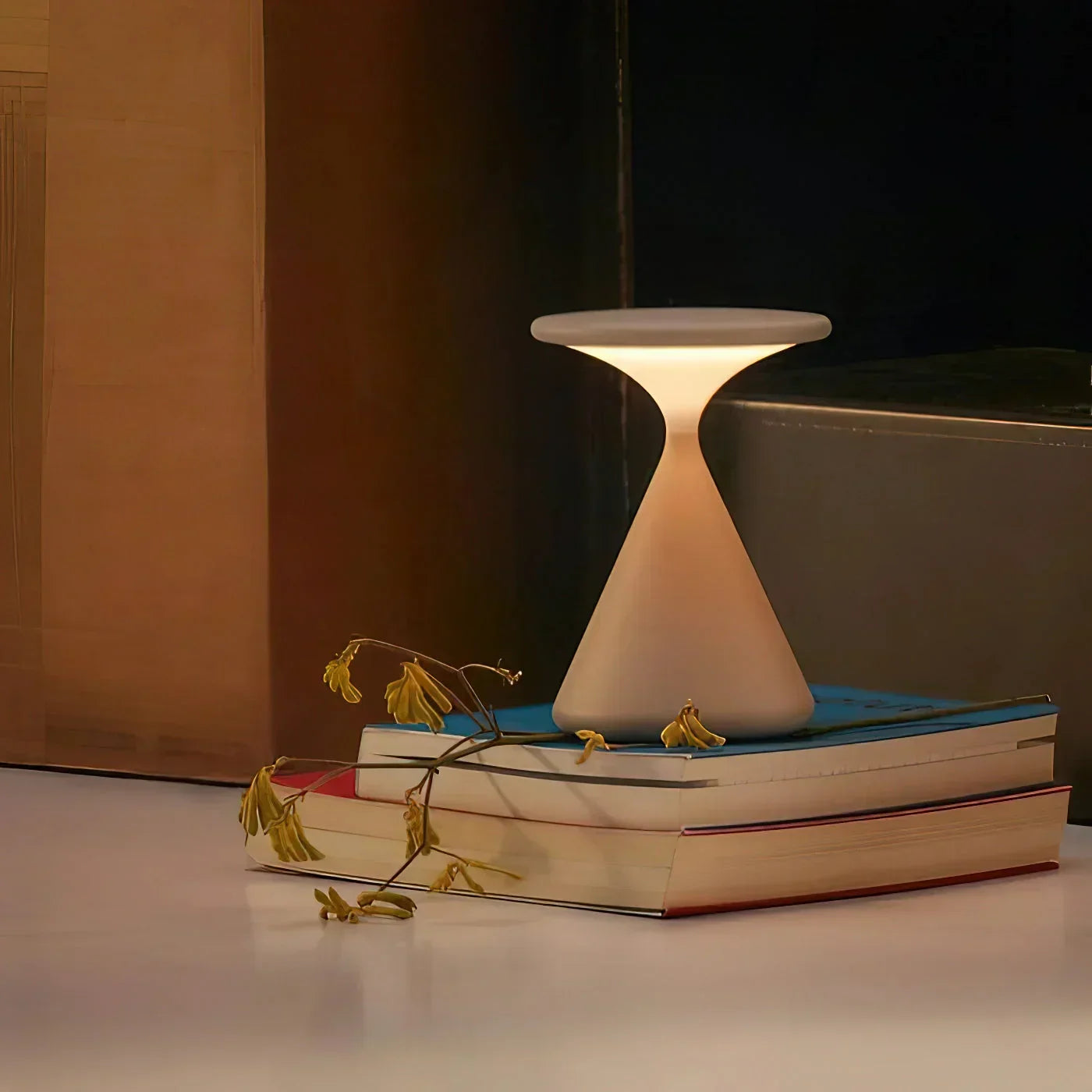 Bezprzewodowa Lampa Stołowa Amos w Kształcie Klepsydry