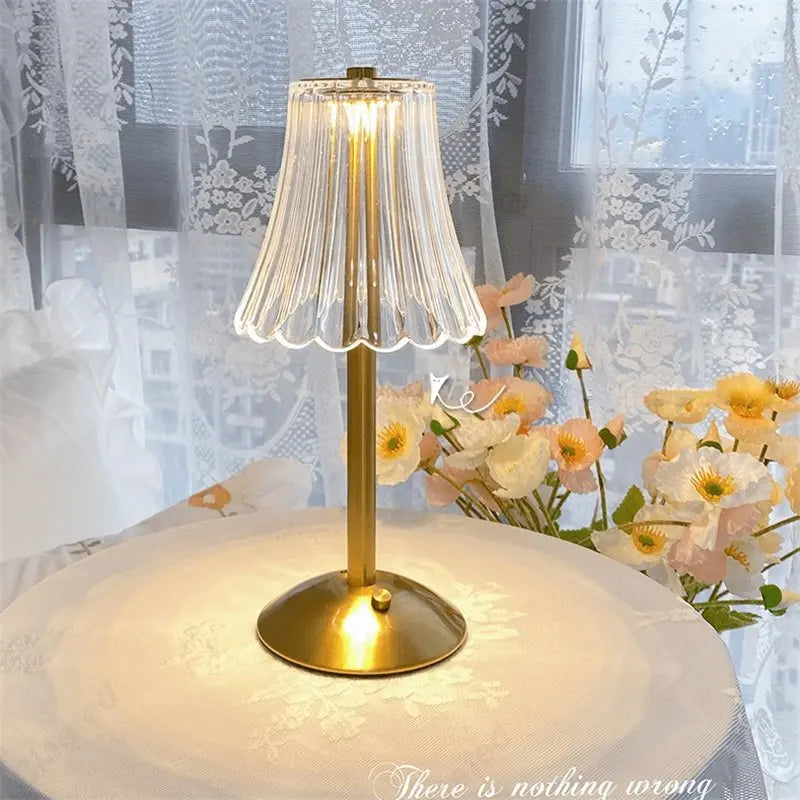 Bezprzewodowa lampa stołowa z kryształowym wykończeniem i ściemnialnym oświetleniem - GlamLight
