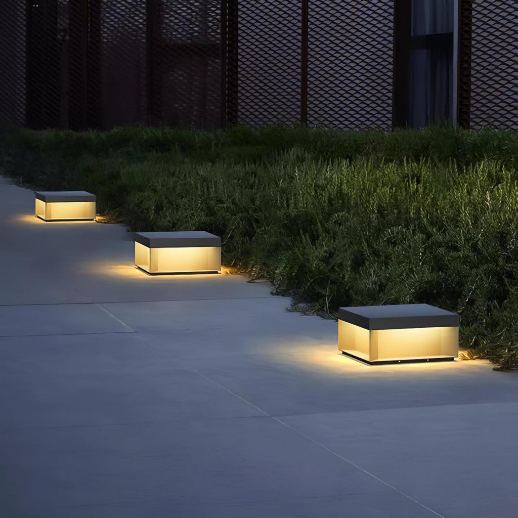 EverLume - Elegancka Lampa Słoneczna do Ogrodu - Matowa Osłona Akrylowa i Wytrzymała Konstrukcja
