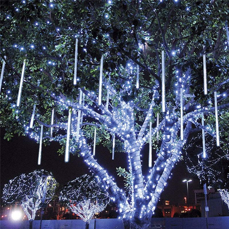 LumiDrop – Wodoodporne LED Oświetlenie w Kształcie Spadających Gwiazd
