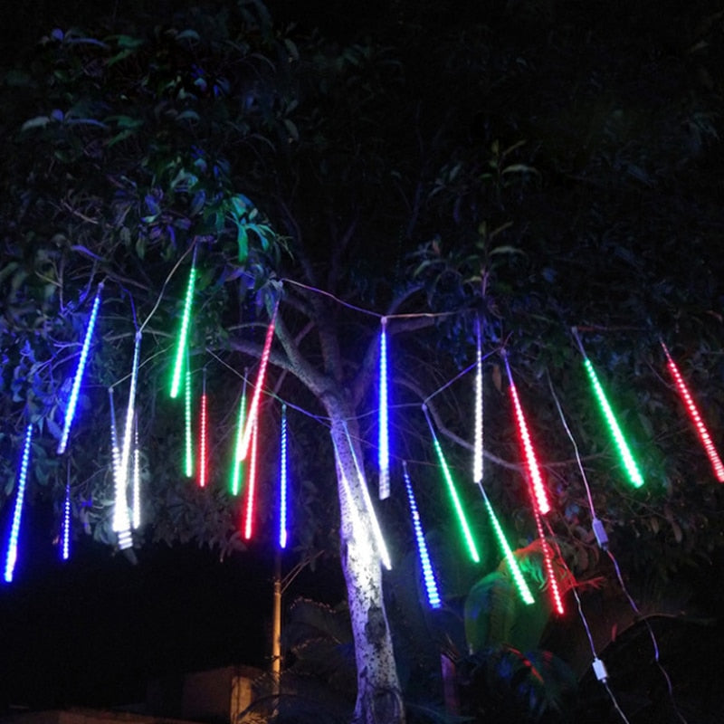 LumiDrop – Wodoodporne LED Oświetlenie w Kształcie Spadających Gwiazd