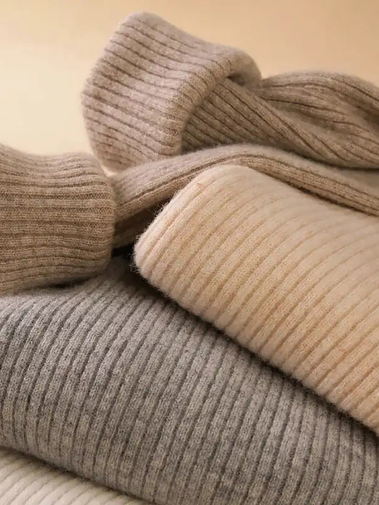 YARA | Damski Sweter z Golfem w Prążki
