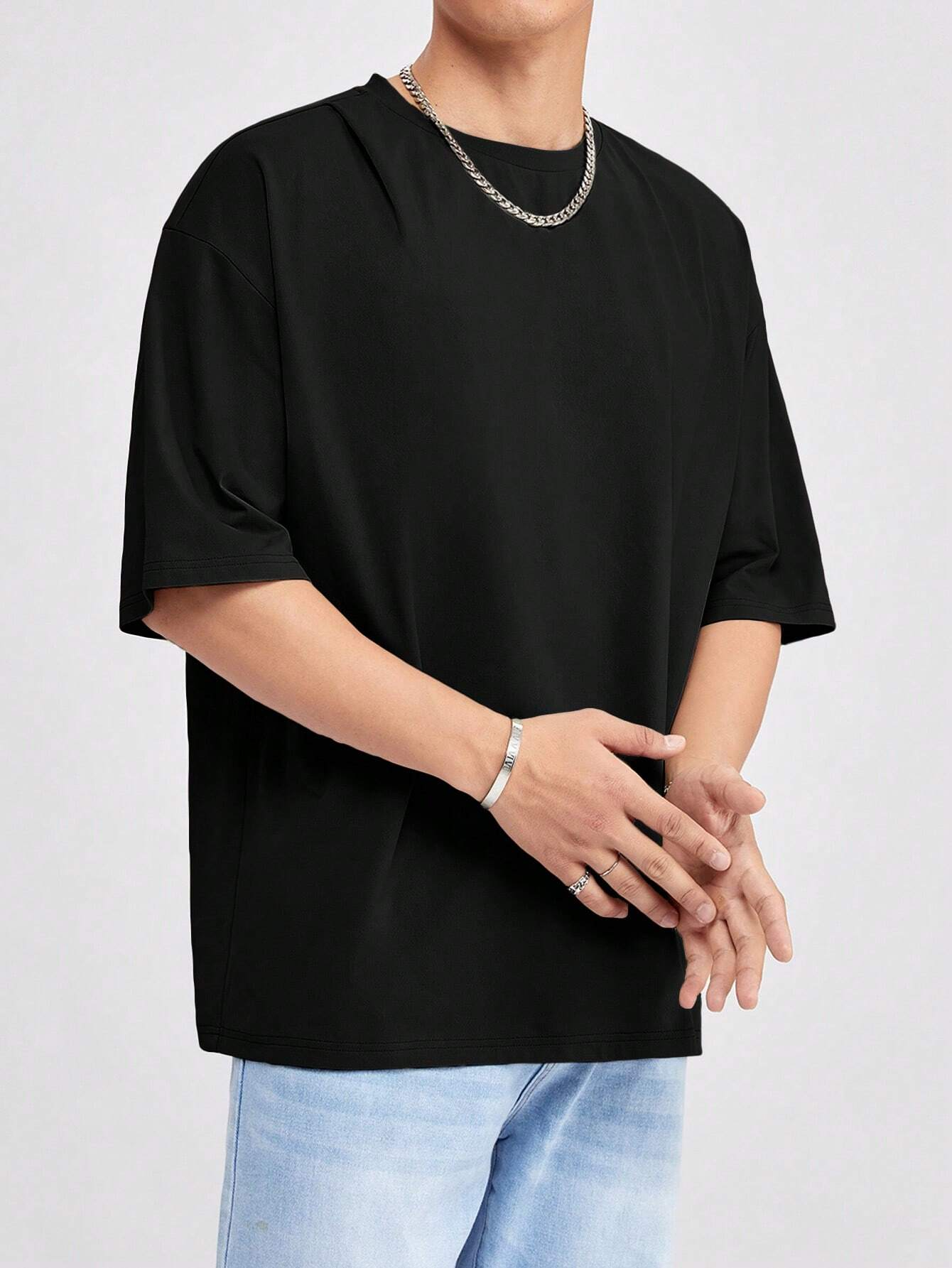 Zeta - Czarna Oversized T-Shirt na Lato