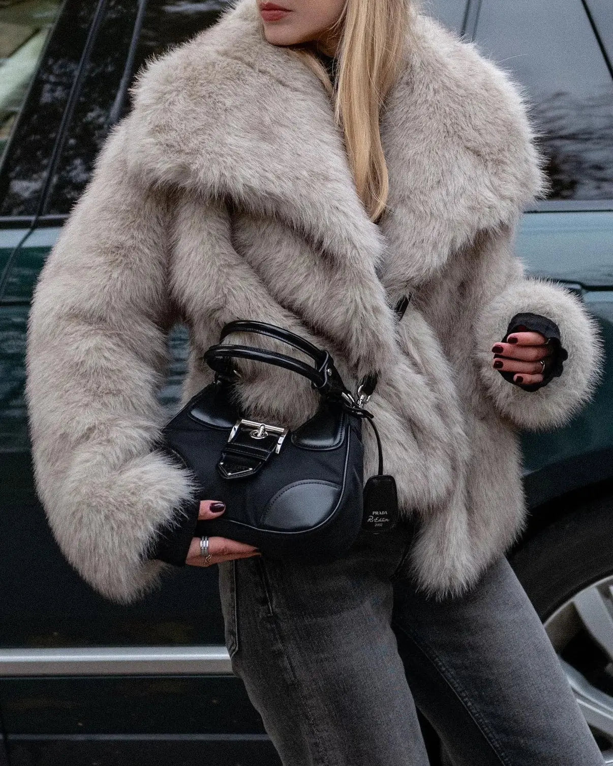 Stylowy Damski Płaszcz z Sztucznego Futra - Luksusowa Miękkość i Elegancja