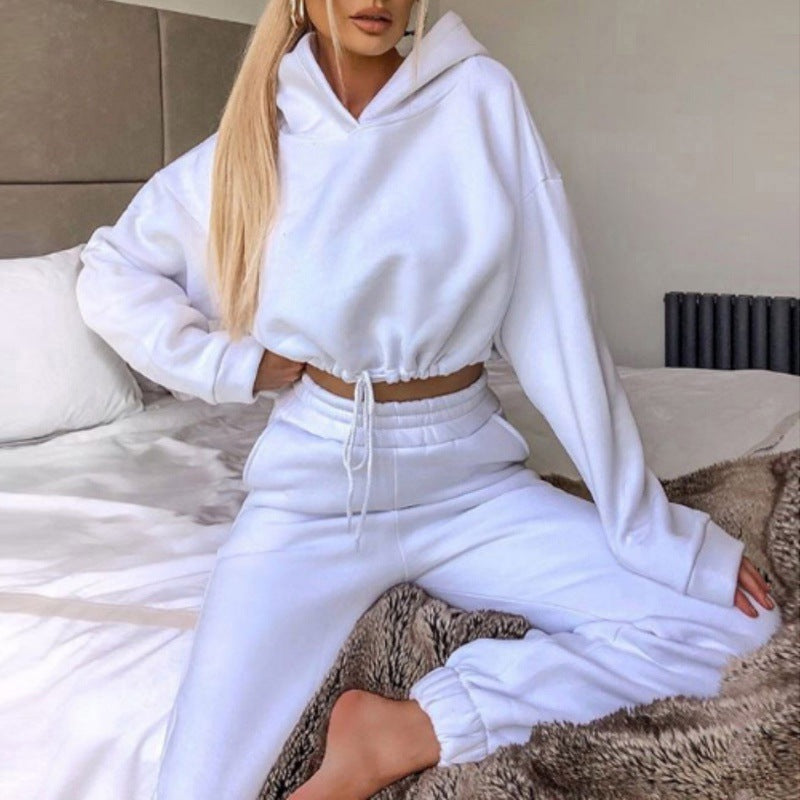 Lisa - Stylowy zestaw loungewear z krótką bluzą i spodniami dresowymi