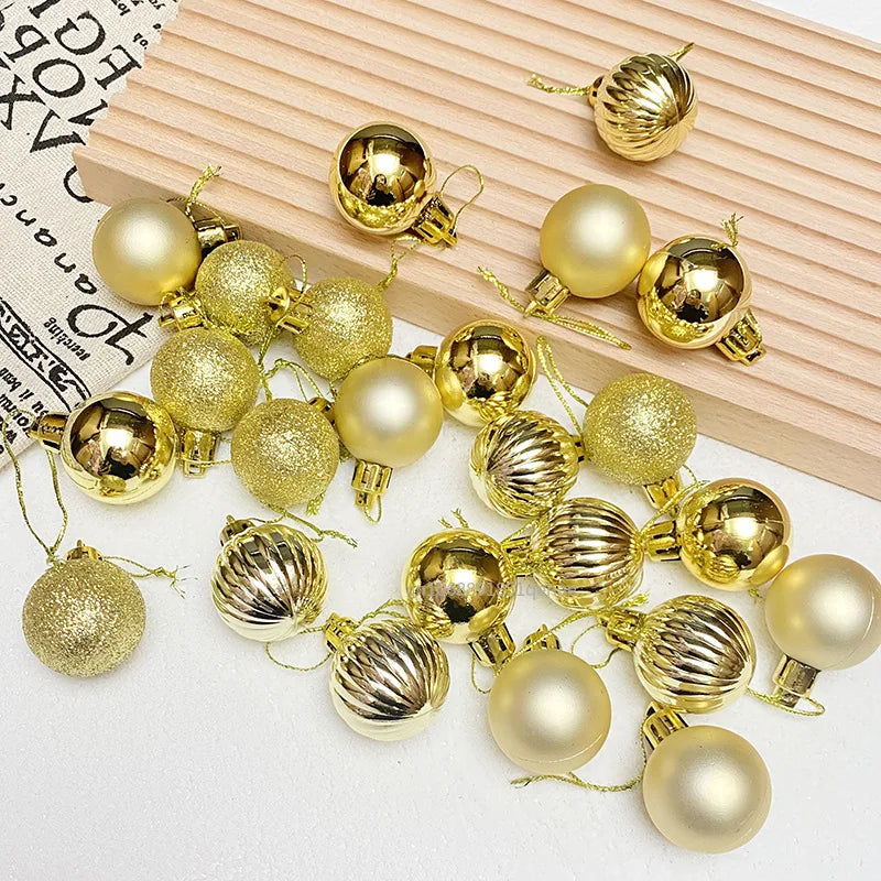 Shimmering Christmas | Elegant Ornaments