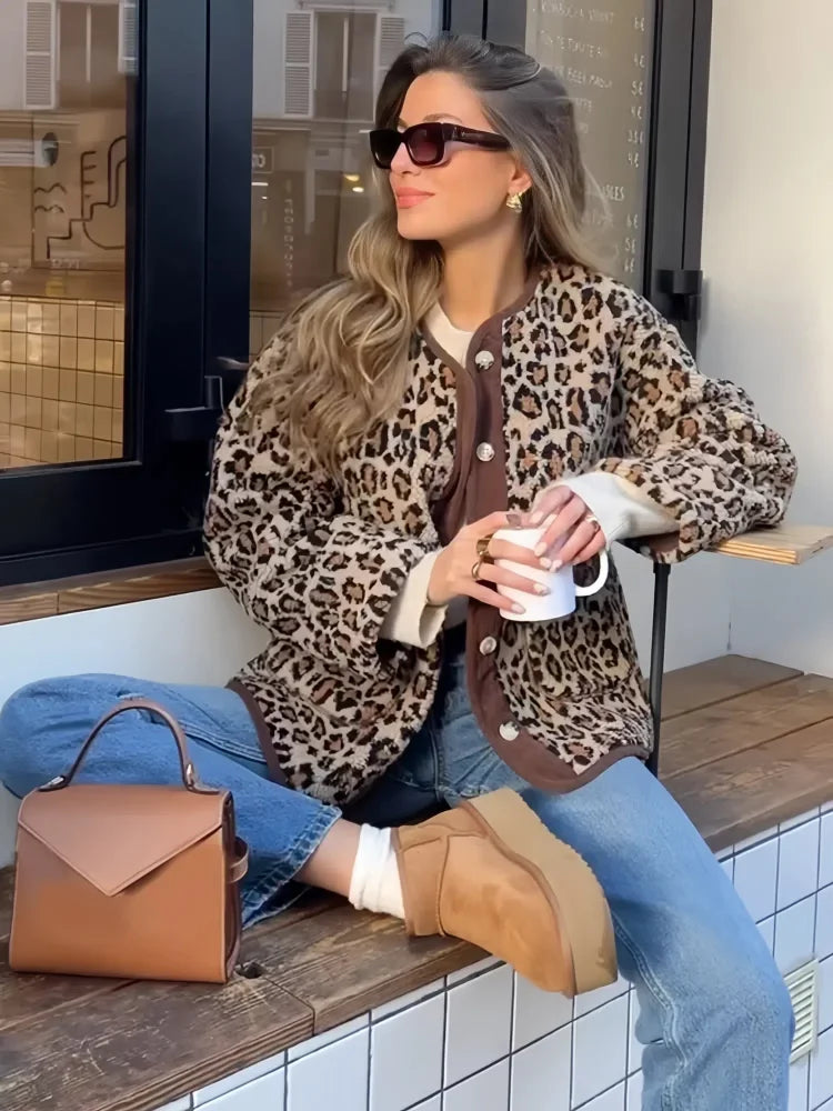 JAMES | Stylowy sweter w leopardzi wzór dla nowoczesnych trendów