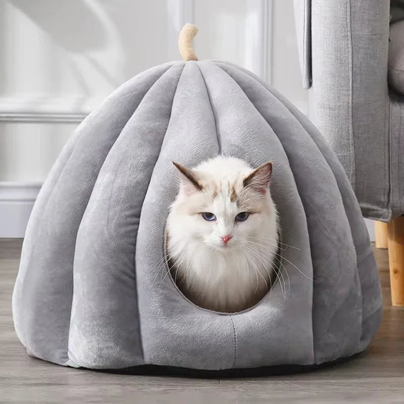 PumpkinPaws | Ciepłe i Przytulne Łóżko dla Kota na Zimowe Dni