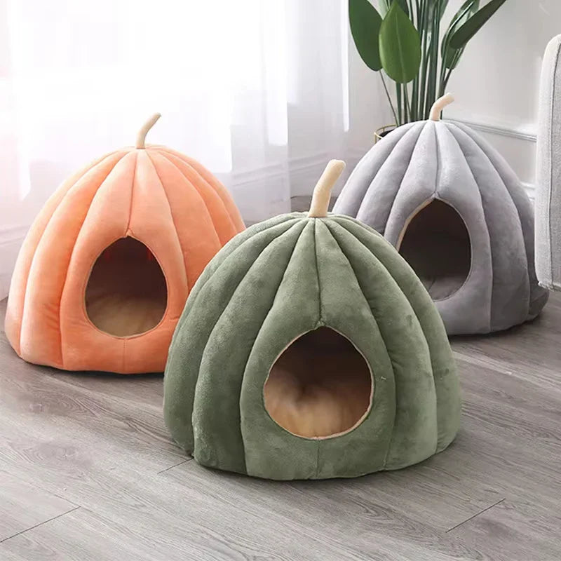 PumpkinPaws | Ciepłe i Przytulne Łóżko dla Kota na Zimowe Dni