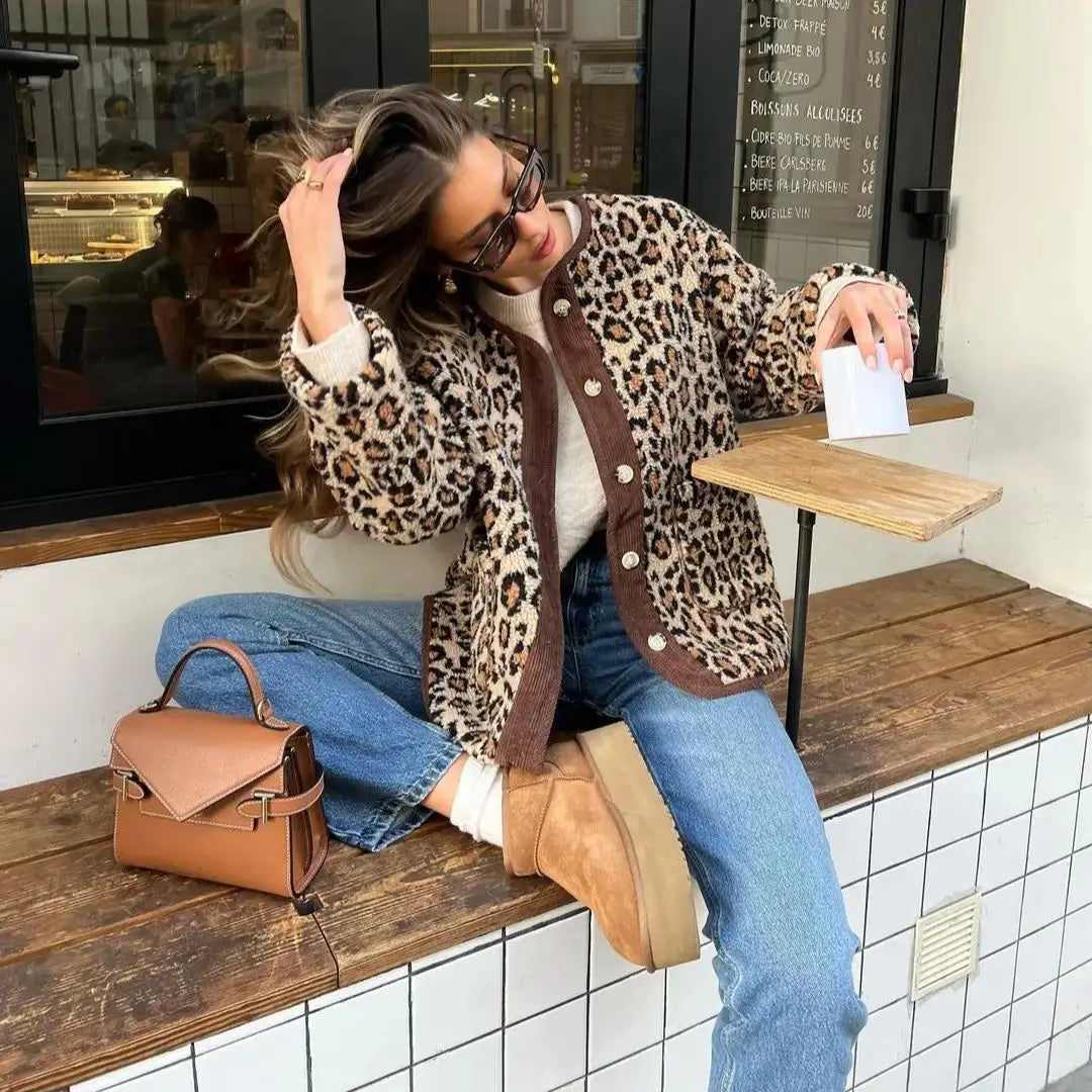 JAMES | Stylowy sweter w leopardzi wzór dla nowoczesnych trendów