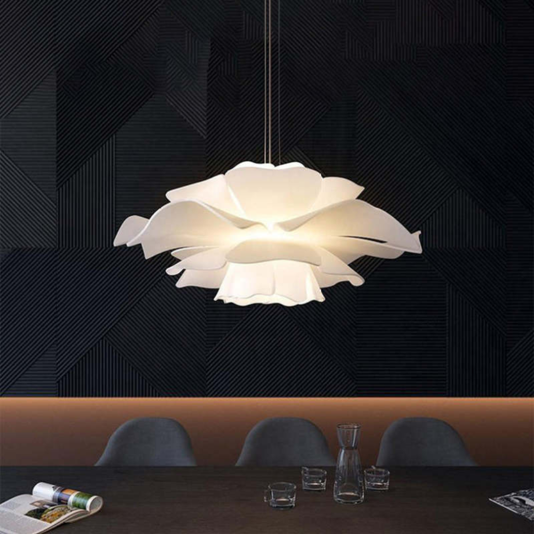 Metalowa Lampa Wisząca w Kwiatowy Wzór - Biała Sophia