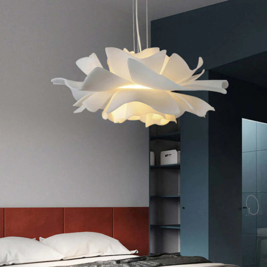 Metalowa Lampa Wisząca w Kwiatowy Wzór - Biała Sophia