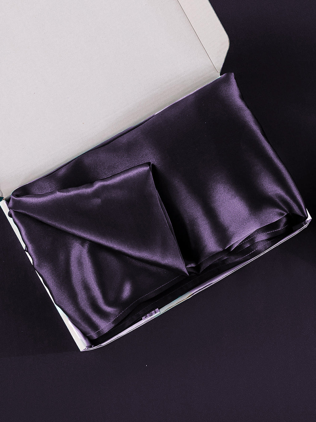 OpulentSilk - Luksusowa poszewka na poduszkę z 100% jedwabiu (Zamek ukryty)