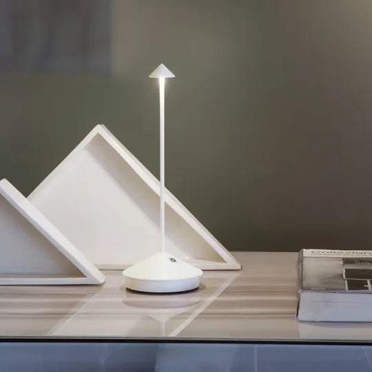 Bezprzewodowa lampa LED na stół | ClarityGlow