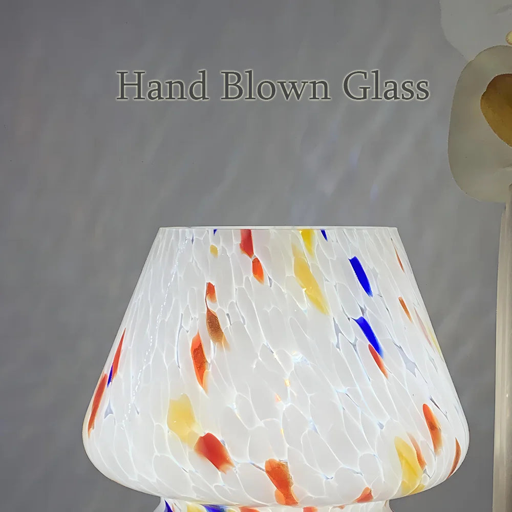 Elegancka szklana lampa w kształcie grzyba - LumiMush
