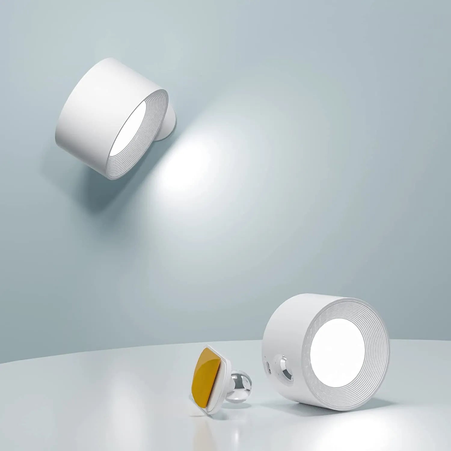 Bezprzewodowa lampa ścienna z funkcją ładowania - LumoFlex
