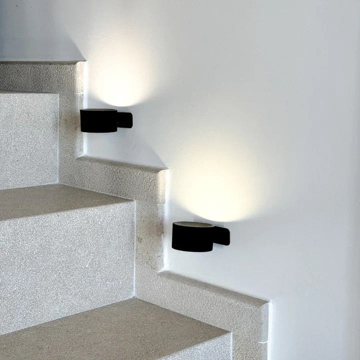 Bezprzewodowa lampa ścienna z funkcją ładowania - LumoFlex