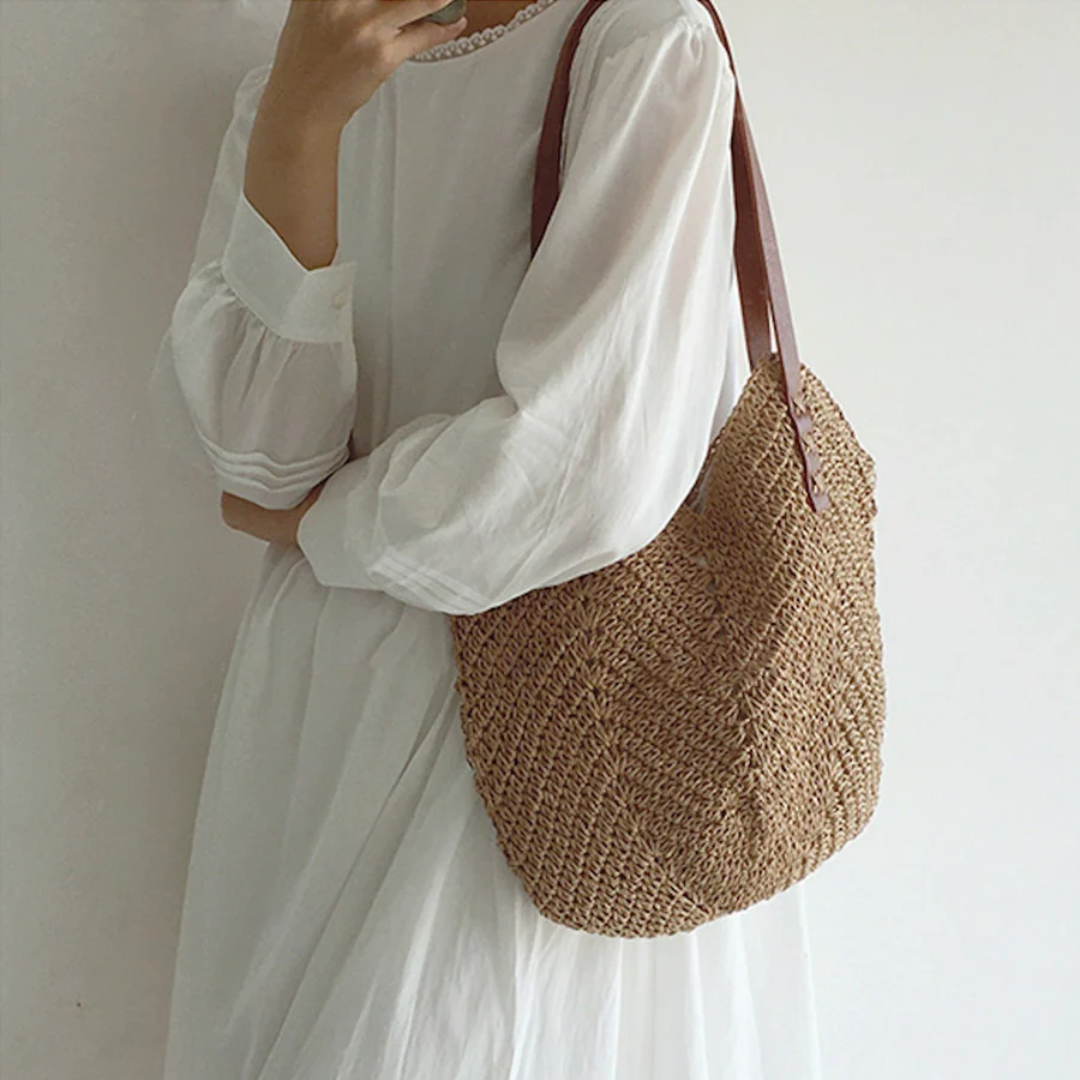 Elegancka torebka na ramię dla kobiet - BreezeWoven
